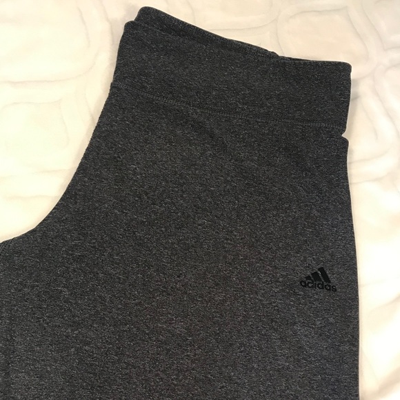 adidas Pants - Adidas capri length athletic pants size XL GUC